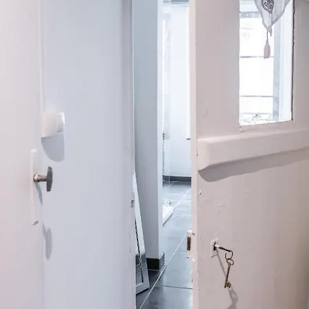 Le Baldaquin / Les Romantiques