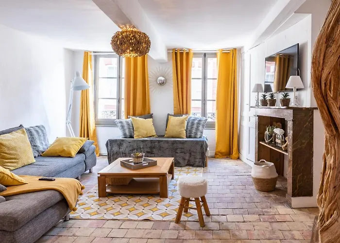 Le Baldaquin / Les Romantiques Апартаменты *