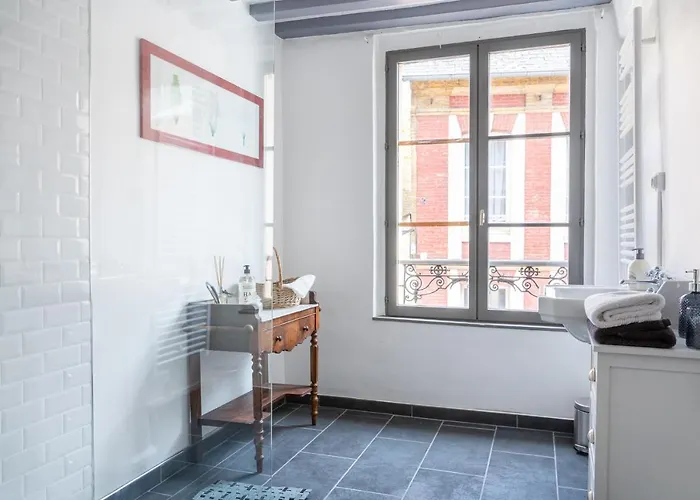 Le Baldaquin / Les Romantiques