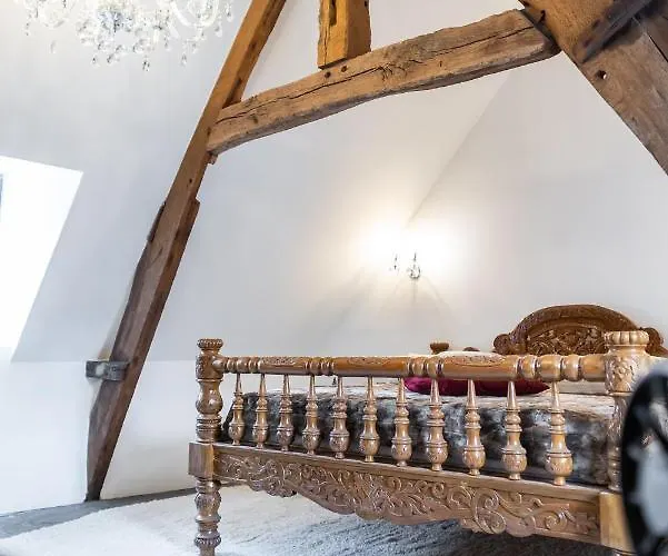 Le Baldaquin / Les Romantiques Онфлёр