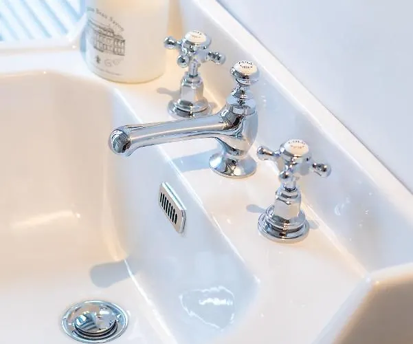 Апартаменты Le Baldaquin / Les Romantiques